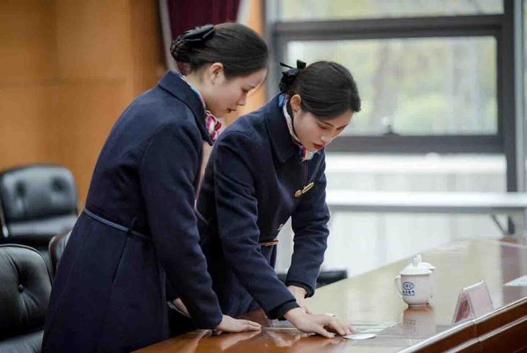 会务服务中的礼仪与商务接待 细节决定成败